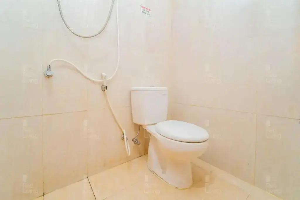 Депок: RedLiving Apartemen Green Lake View Cimanggis - WIN Property