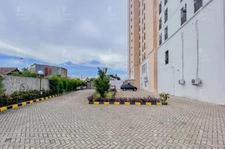 Депок: RedLiving Apartemen Green Lake View Cimanggis - WIN Property