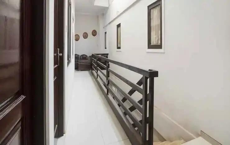 Маланг: SPOT ON 90902 Marhaban Guesthouse Syariah