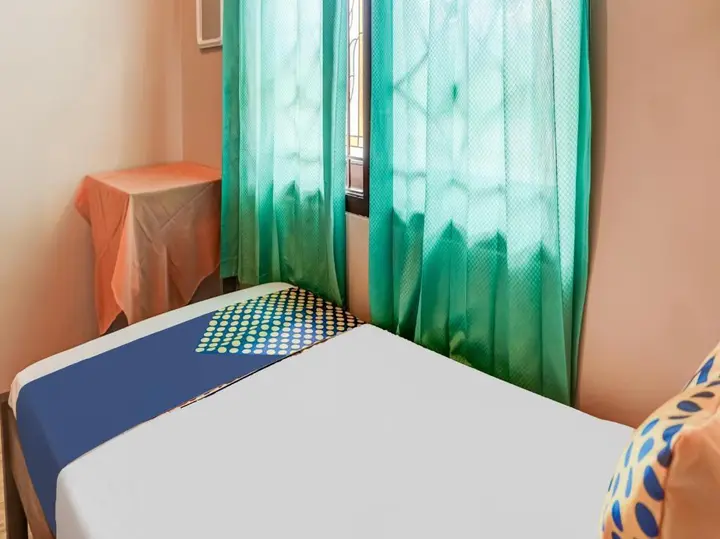 Маланг: SPOT ON 91317 Gemilang Guesthouse Syariah