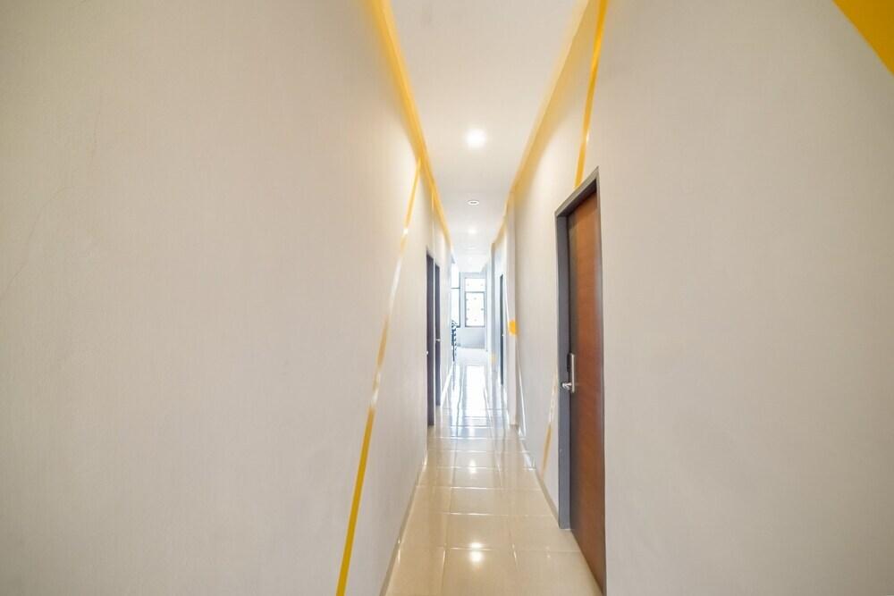 Медан: OYO 90874 Millenium Inn 2