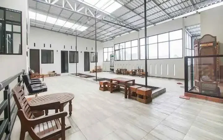 Маланг: OYO 90904 Sukali Guesthouse Syariah