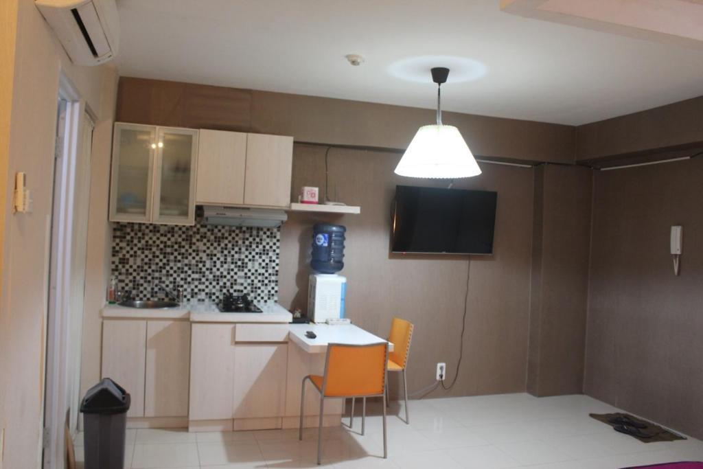 Джакарта: Channel Stay @ Bassura City Apartment
