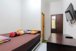 Депок: Jj House Wahid Hasyim by ZUZU