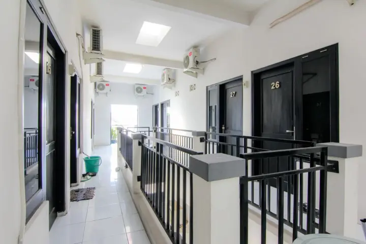 Депок: Jj House Wahid Hasyim by ZUZU