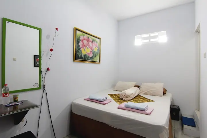 Батуретно: Tiga Dua Homestay by ZUZU