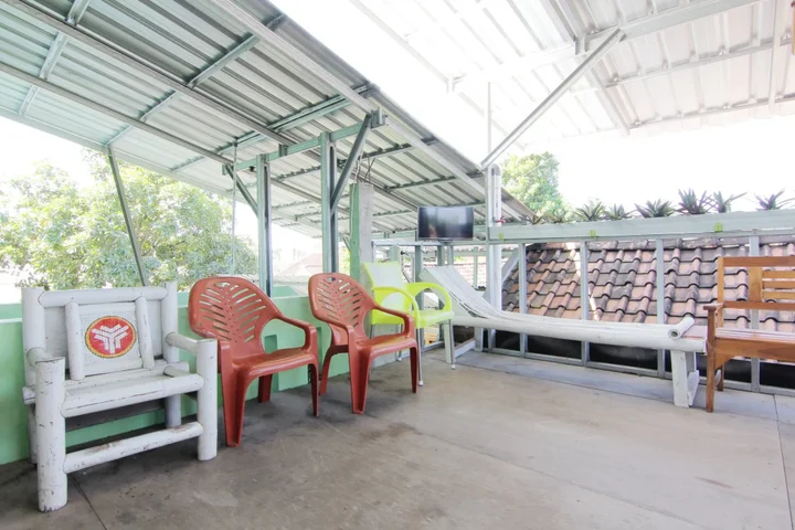 Батуретно: Tiga Dua Homestay by ZUZU