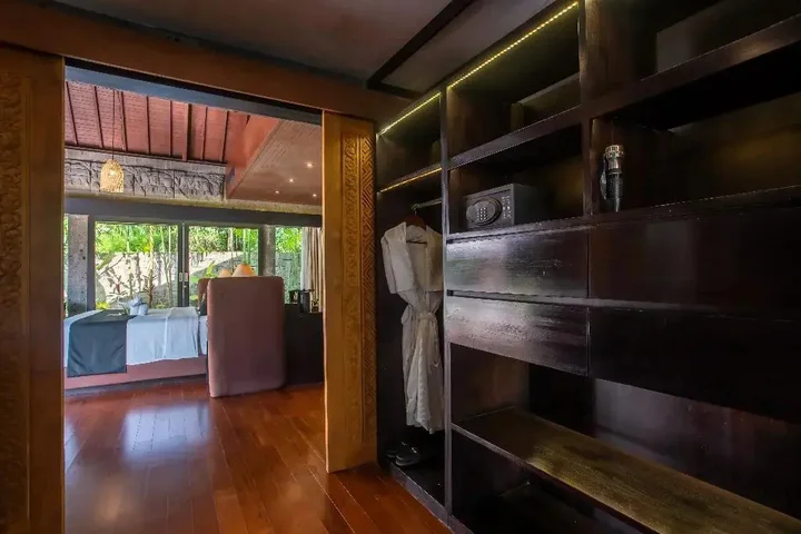 Сукавати: The Sanctoo Villa