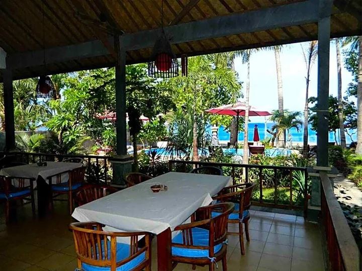 Бунутан: Bali Bhuana Beach Cottages