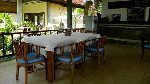 Бунутан: Bali Bhuana Beach Cottages