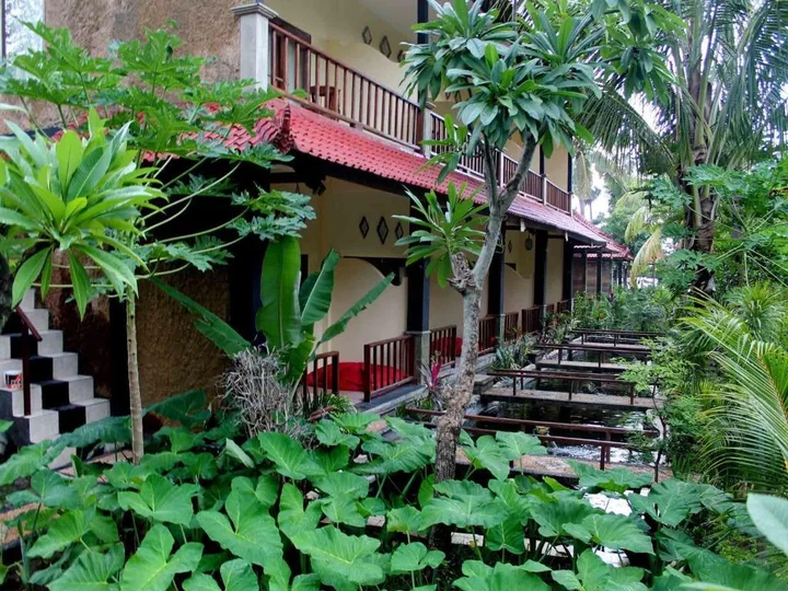 Бунутан: Bali Bhuana Beach Cottages