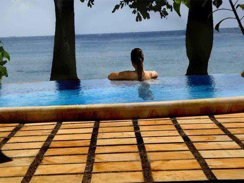Бунутан: Bali Bhuana Beach Cottages