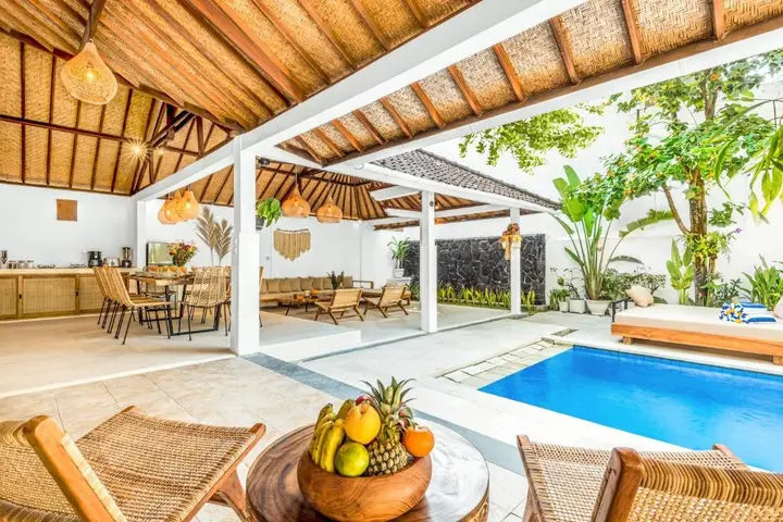 Villa Barcelona - Private 5 BDR Villa in Seminyak, Best Location, large Pool & Garden — фото 3