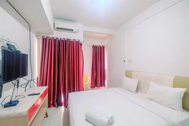 Simply Studio at Tamansari Skylounge Apartment — фото 3