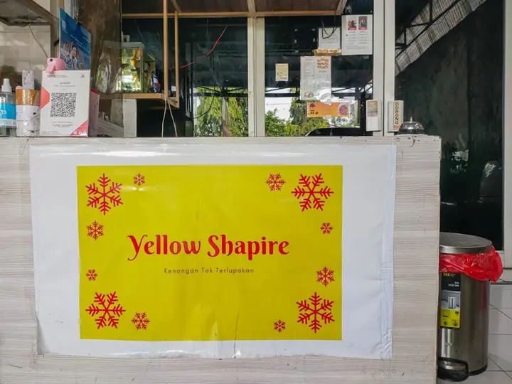 Сурабая: Yellow Sapphire RedPartner near Mayjend Sungkono