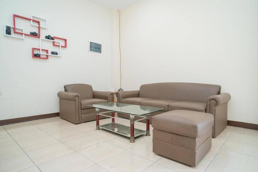 Тангеранг: RedDoorz near Stasiun Tangerang