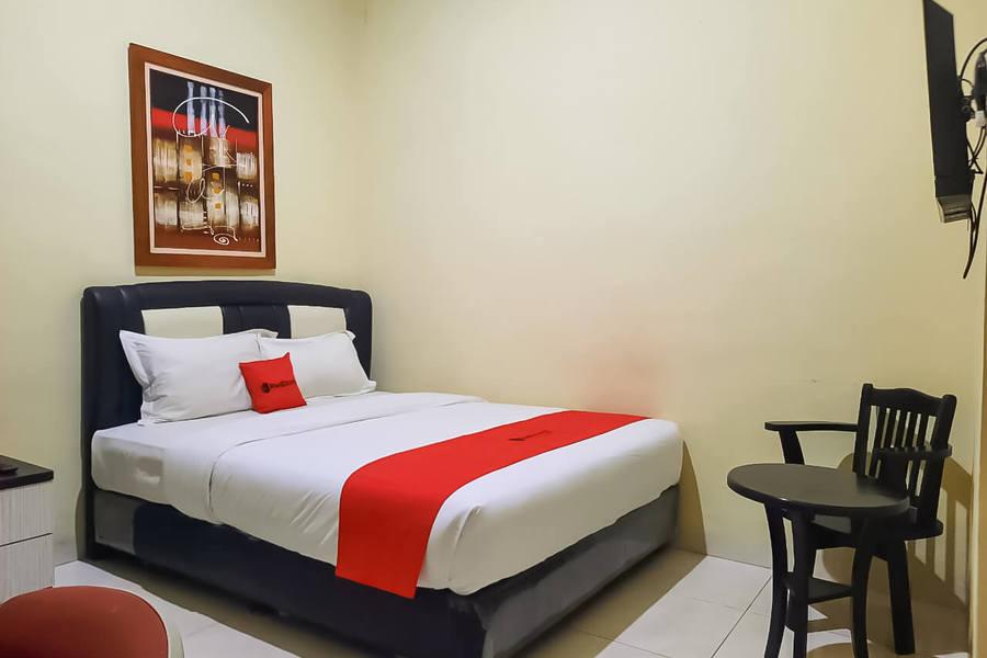 Медан: RedDoorz near RS Setiabudi Medan
