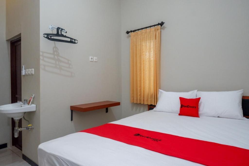 RedDoorz near Kampus UMP Purwokerto 2 — фото 3