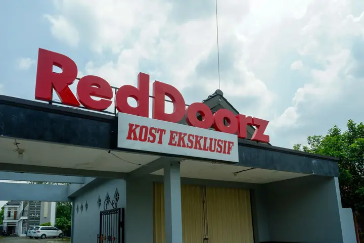 Депок: RedDoorz Syariah near RS Hermina Yogyakarta