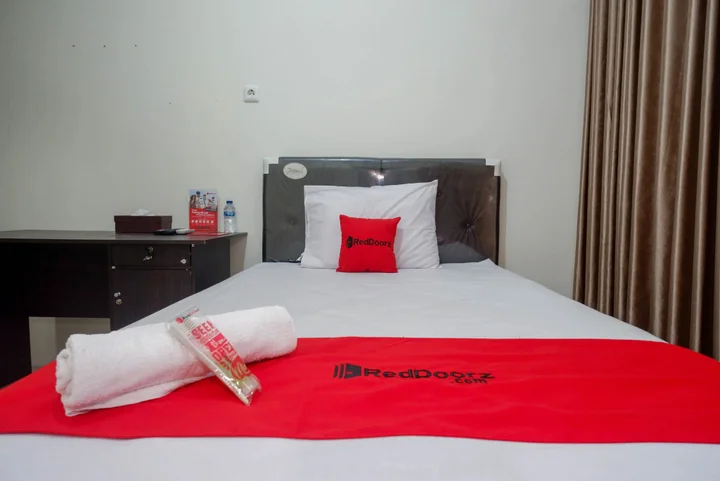 Депок: RedDoorz Syariah near RS Hermina Yogyakarta