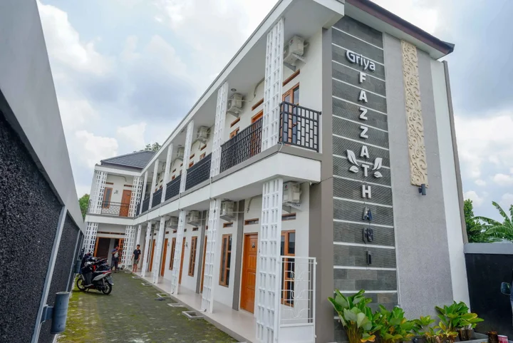 Депок: RedDoorz Syariah near RS Hermina Yogyakarta