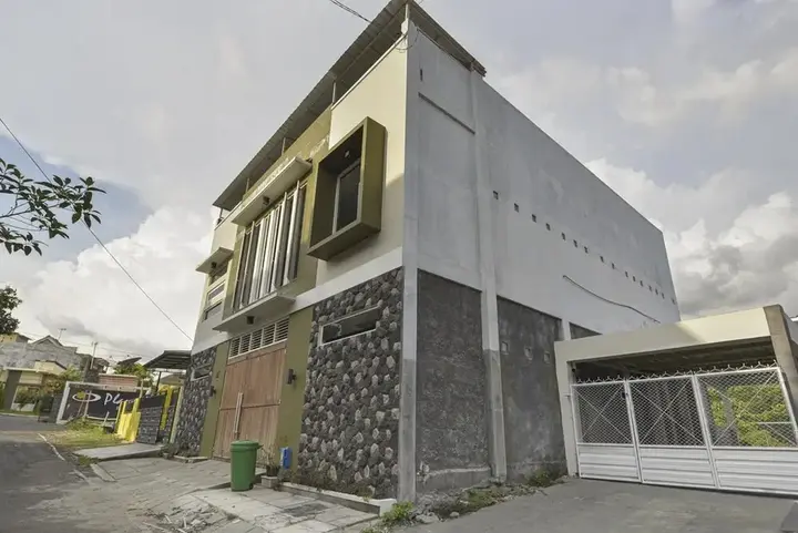 Маланг: RedDoorz Syariah @ Tatasurya Guesthouse Malang