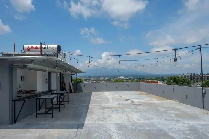 Семаранг: RedDoorz Plus near Patung Kuda Undip