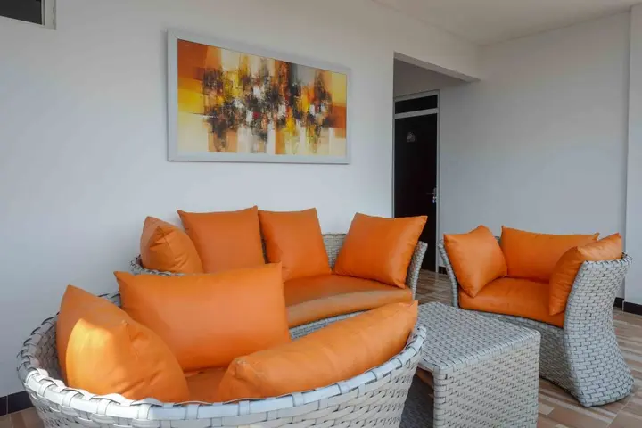 Семаранг: RedDoorz Plus near Patung Kuda Undip