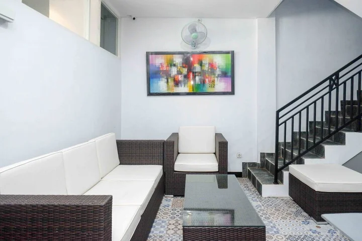 Семаранг: RedDoorz Plus near Patung Kuda Undip