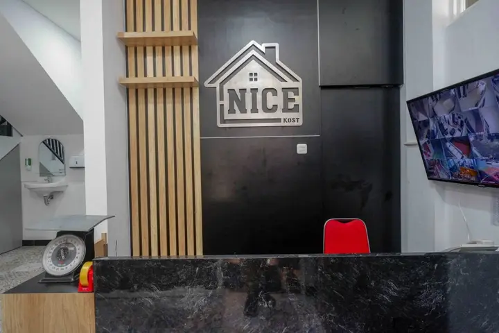 Семаранг: RedDoorz Plus near Patung Kuda Undip