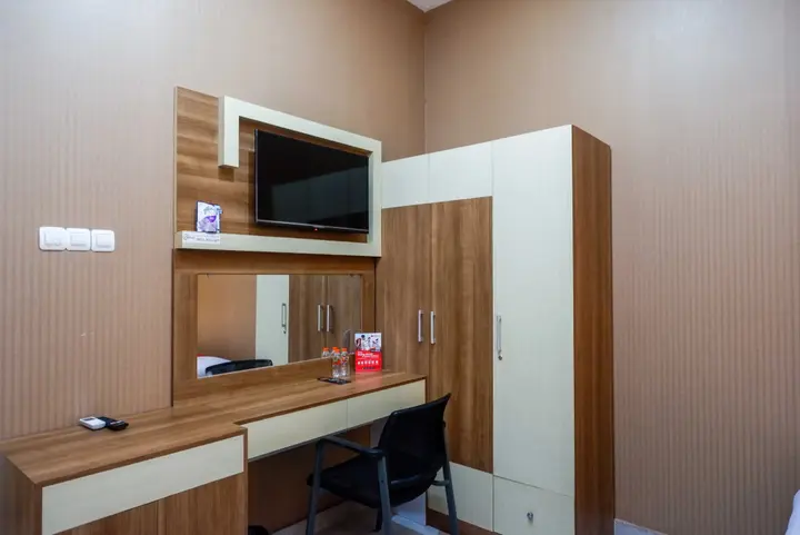 Кудус: RedDoorz near Simpang Tujuh Kudus