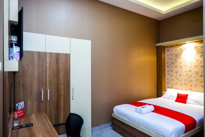 Кудус: RedDoorz near Simpang Tujuh Kudus