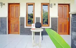 Беноа: OYO 90860 Tunjung Sari 8