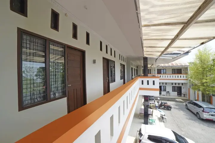 Медан: OYO 90751 Graha Sei Batugingging