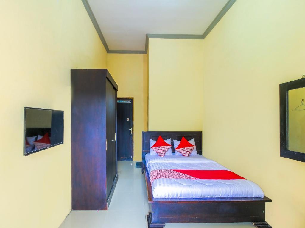 Матарам: OYO 90852 Madani Guesthouse