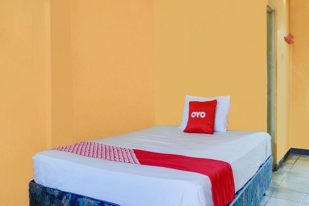 Караванг: SPOT ON 91797 Mutiara Guest House