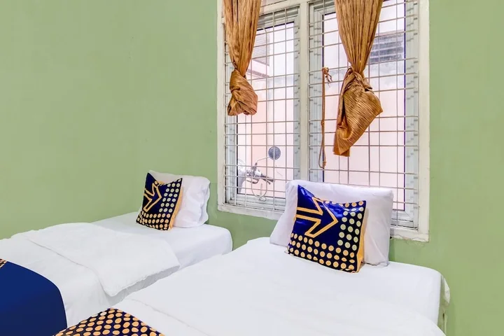 Пеканбару: SPOT ON 91875 Nayla Homestay Syariah Near Koro Koro Panam, Karaoke, Pool, & Cafe