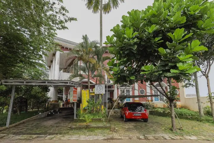 RedDoorz at Villa Puncak Tidar — фото 3