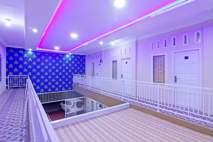 Паданг: OYO 90978 Khalifi Guesthouse Syariah
