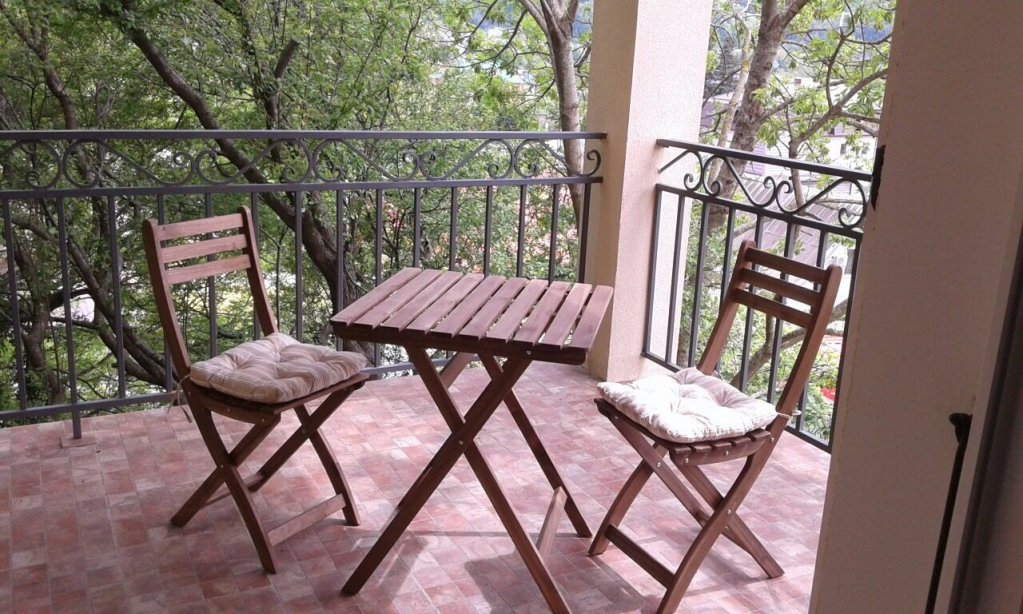 Агой: Marina Guest House
