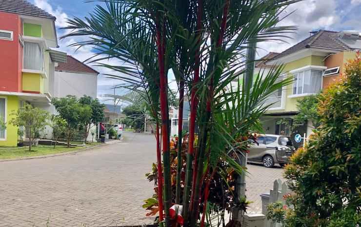 Маланг: Gerbera 4BR Villa Springhill Garden Malang
