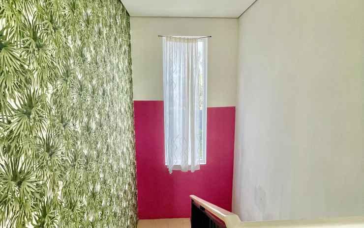Маланг: Gerbera 4BR Villa Springhill Garden Malang