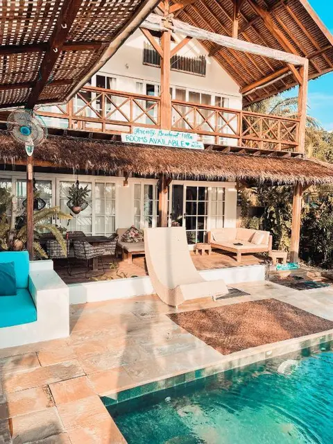 Гили Аир: Serenity Luxurious Beachfront Villa & Spa with private Infinity Pool, 8 Guests