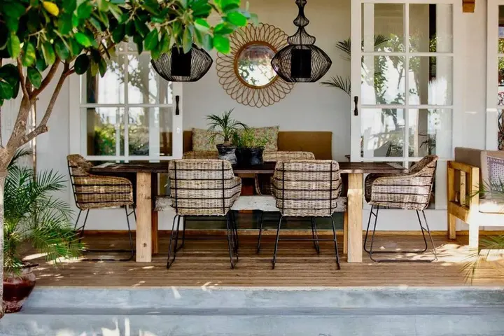 Гили Аир: Serenity Luxurious Beachfront Villa & Spa with private Infinity Pool, 8 Guests