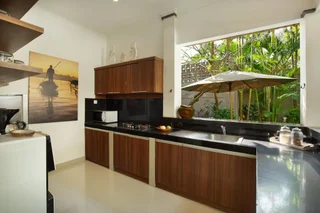 Кута: BIG Private 7 BED, 7 BATH, Goldflower Villa with 2x Pool, 2x lounge, Best location