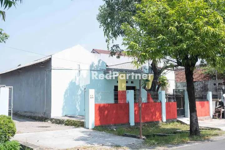 Суракарта: Griya Chanbuha RedPartner near Terminal Tirtonadi Solo