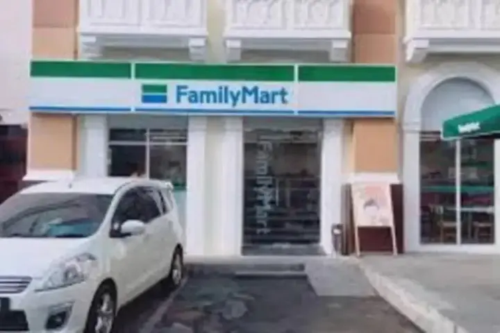 Джакарта: Superblock 3 Bedroom 103sqm at Mall