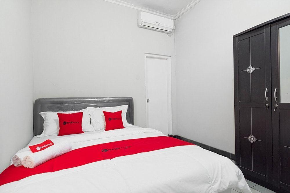 Reddoorz Near Batik Tulis Celaket 2 — фото 3