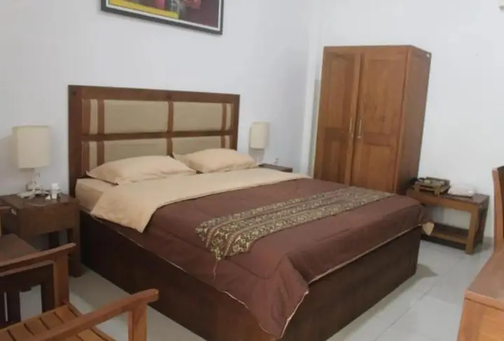Eboni Guest House Madiun — фото 2