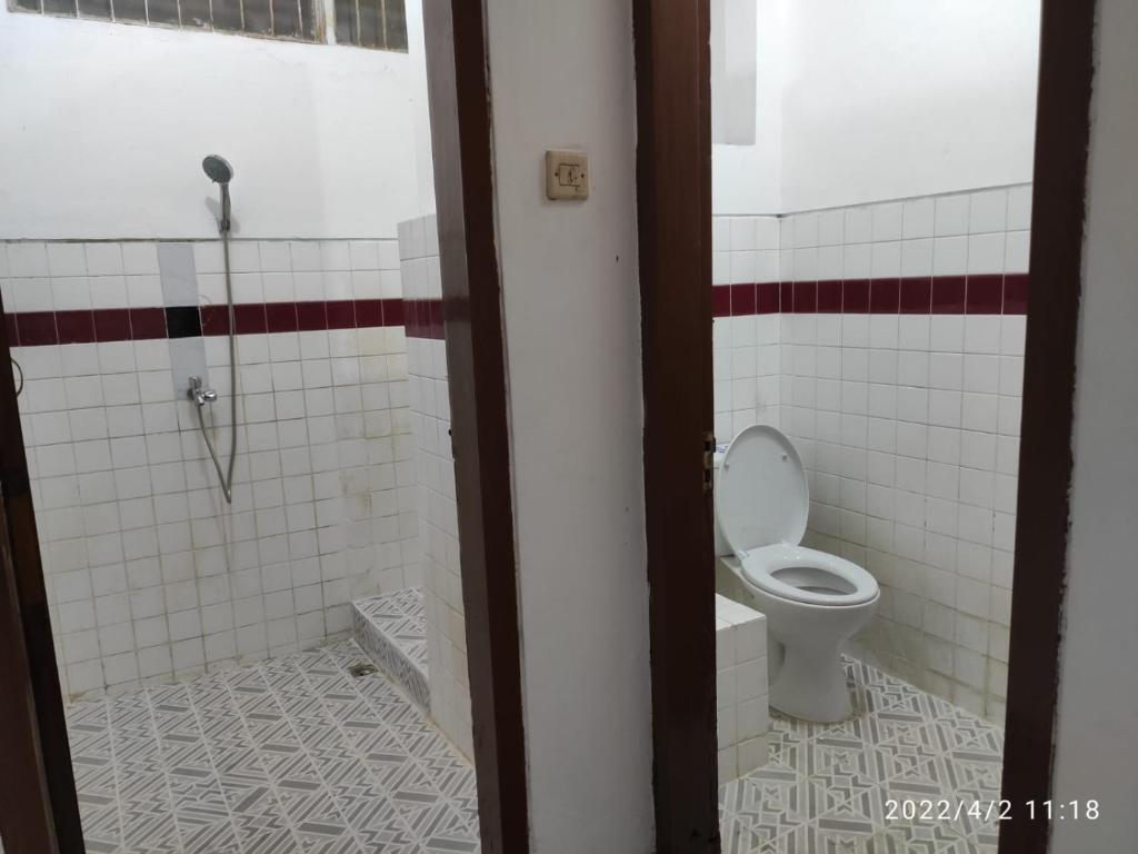 Семаранг: Kelana 2 Nice Homestay (5 Bed Rooms) Semarang